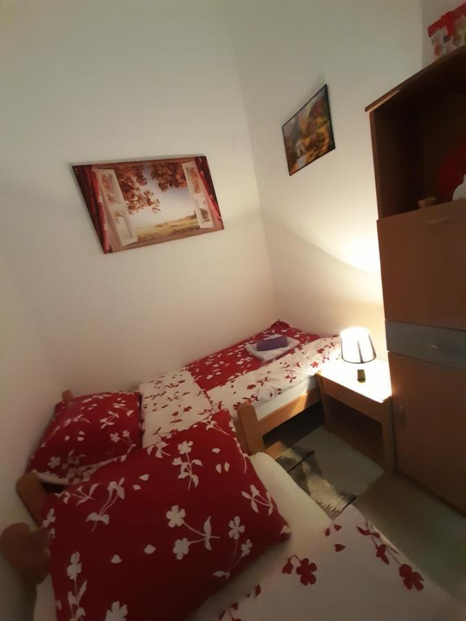 Apartman Lela Vrsac Eksteriør billede